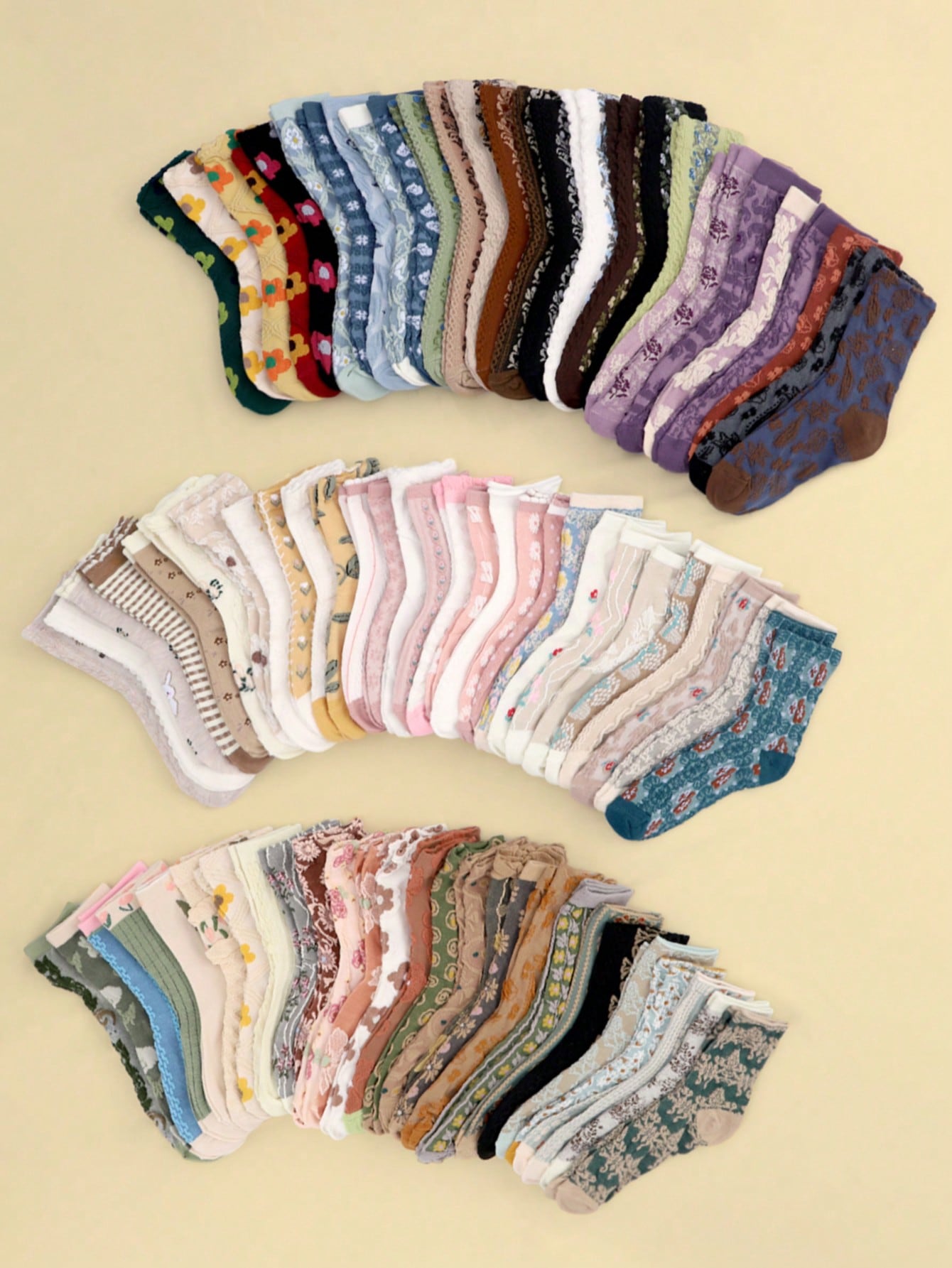 20pairs Women Retro 3D Floral Print Casual Comfortable Mid-Calf Socks Multicolor