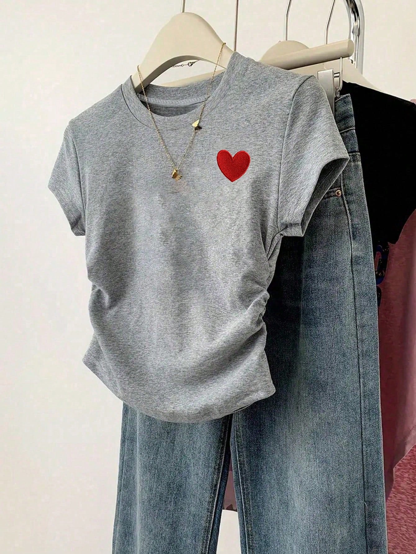 INAWLY Women Heart Print Round Neck Short Sleeve Casual T-Shirt With Side Ruffle Grey