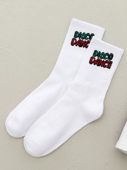 1pair Unisex Fashion Street Wear Moisture Wicking Breathable Letter Pattern Mid-Calf Socks, Suitable For Daily Wear White
