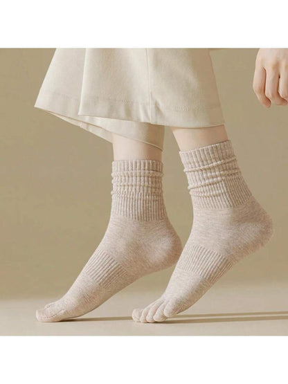5 Pairs/Lot Women Five Fingers Socks 100% Cotton Solid Colour Ladies Split Toe Sports Socks Spring Autumn Harajuku Toe Socks Apricot