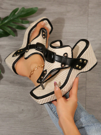 Plus Size Women's Rivet Thong Spring/Summer Platform Square Toe Sandals Beige